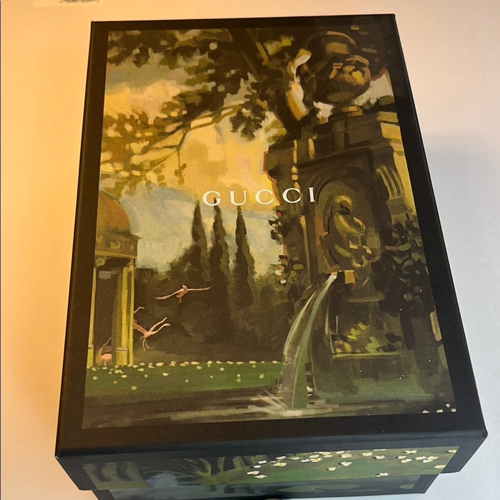 Gucci Decorative Storage Box LIMITED EDITION- Rare- Black and Green- Art piece - Picture 2 of 9